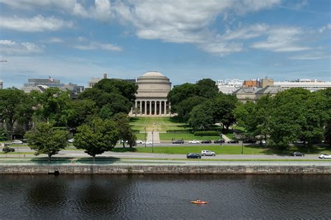 valpoly admission 2024|Q&A: Undergraduate admissions in the wake of the 2023 .